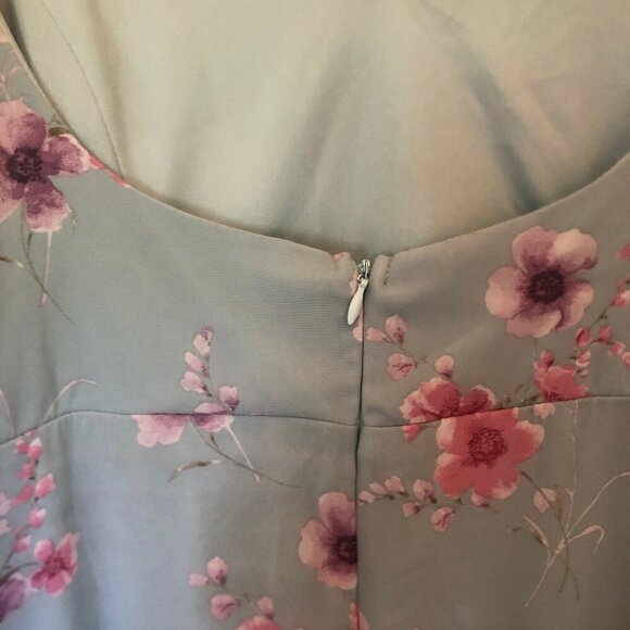 NWT Lulu's Take You There Mint Green Floral Print Maxi Dress sz L - Picture 12 of 16